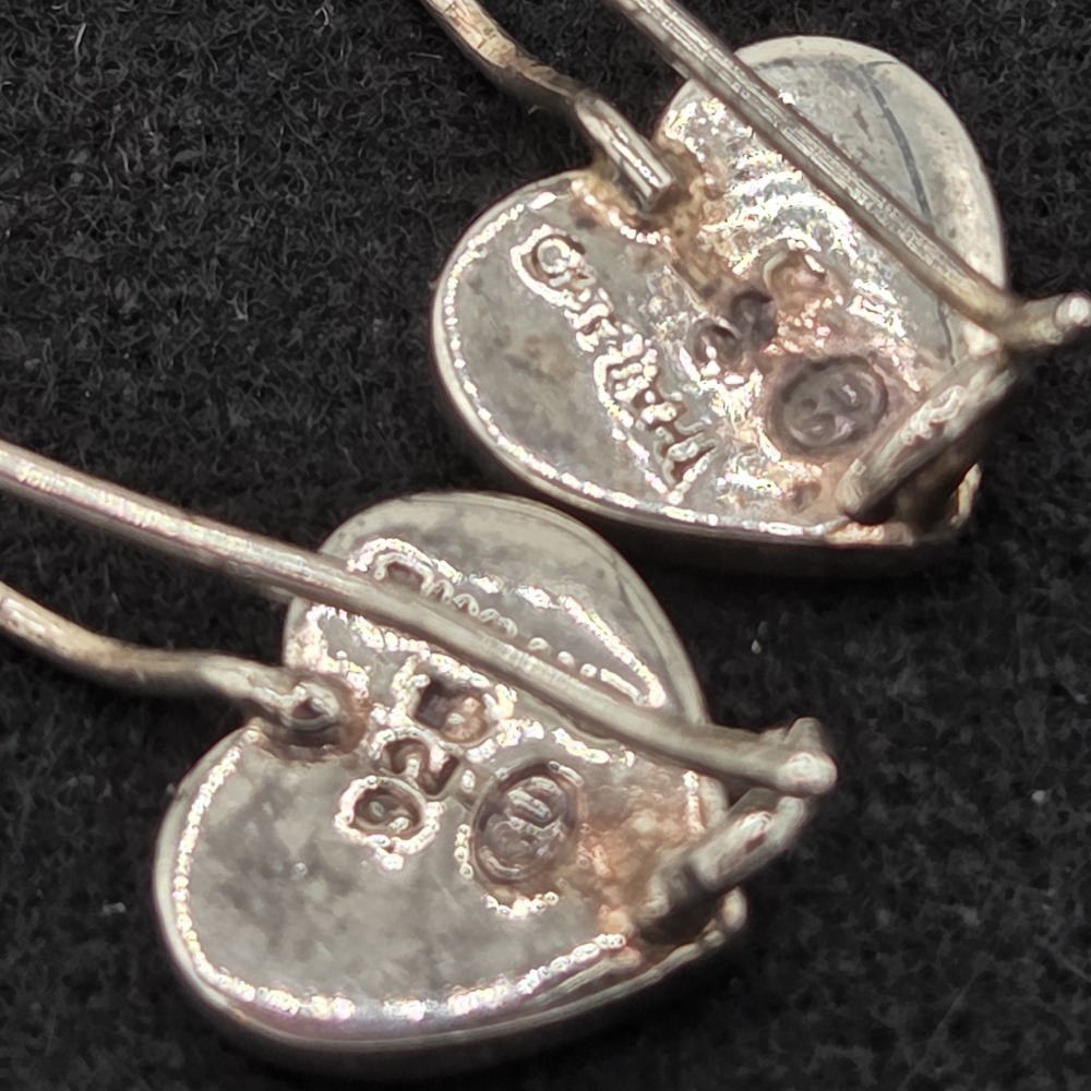 925 Sterling Silver And Mother Of Pearl Heart Shaped Dangle Earrings - Picture 3 of 4